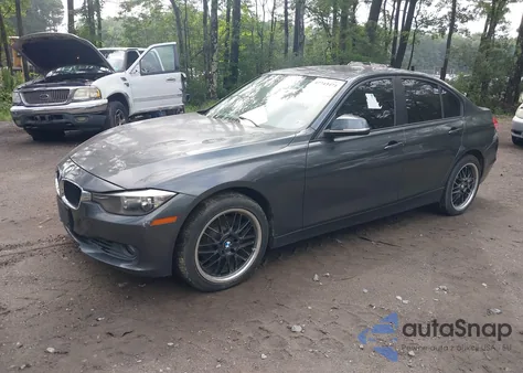 2013 BMW 328I xDrive z USA, uszkodzony, nr VIN WBA3B5C55DF590501